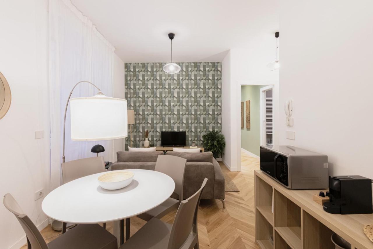 Easylife - Oasi Di Stile A 10Min Dal Duomo Apartment Milan Luaran gambar