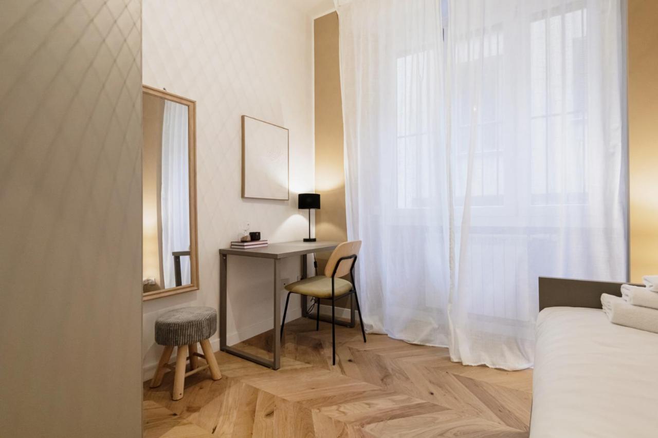 Easylife - Oasi Di Stile A 10Min Dal Duomo Apartment Milan Luaran gambar
