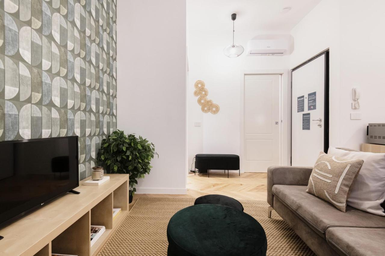 Easylife - Oasi Di Stile A 10Min Dal Duomo Apartment Milan Luaran gambar