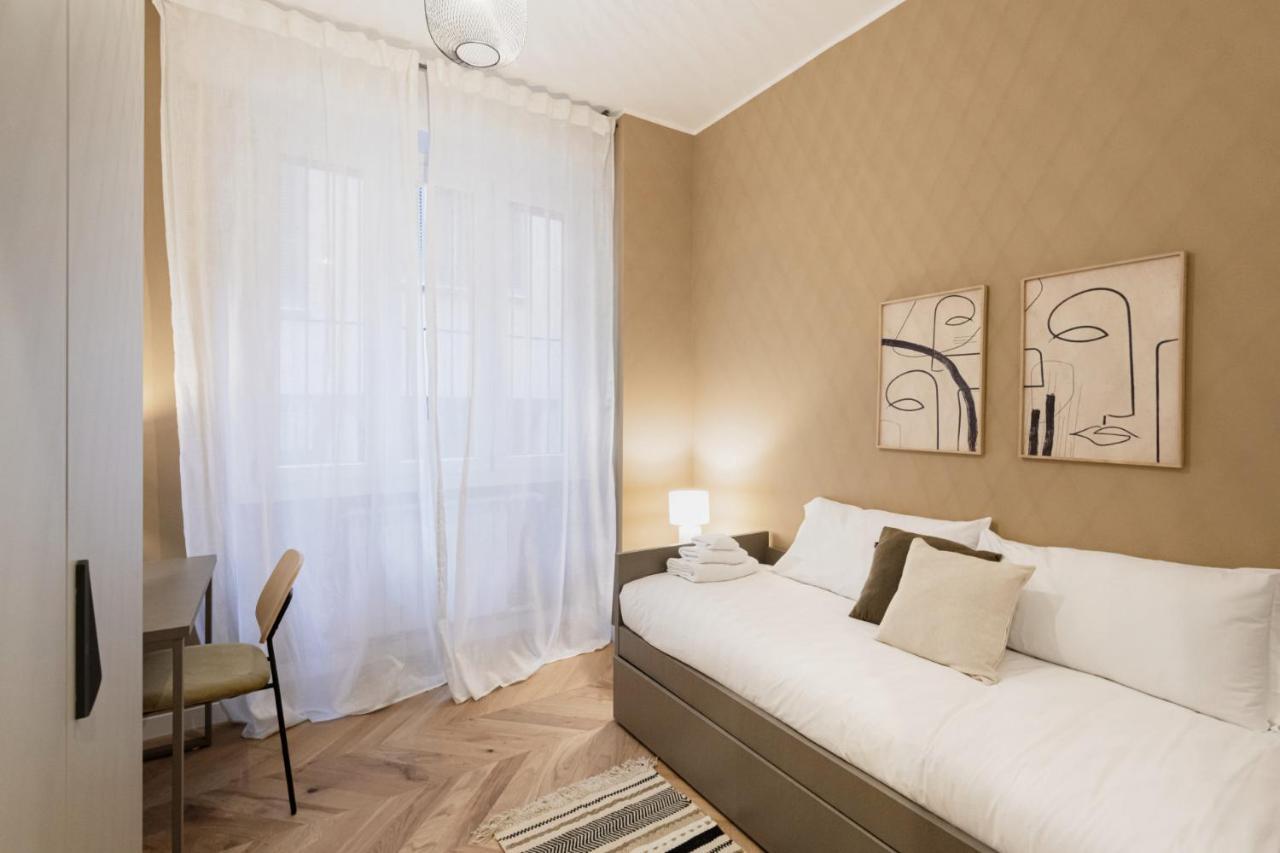 Easylife - Oasi Di Stile A 10Min Dal Duomo Apartment Milan Luaran gambar