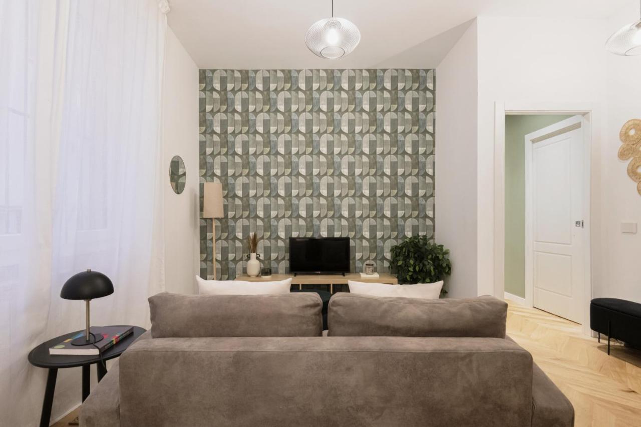 Easylife - Oasi Di Stile A 10Min Dal Duomo Apartment Milan Luaran gambar