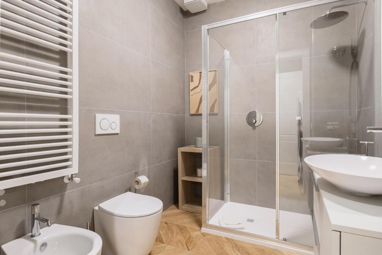 Easylife - Oasi Di Stile A 10Min Dal Duomo Apartment Milan Luaran gambar